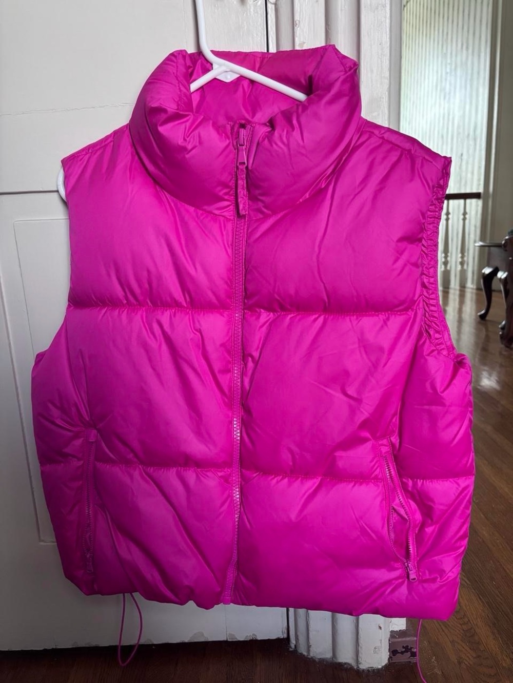 Old Navy Women’s Hot Pink Puffer Vest